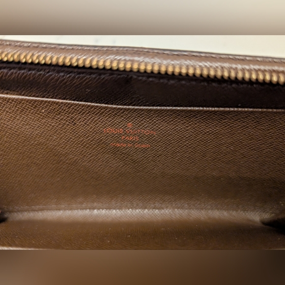 Louis Vuitton Damier Wallet - Brown Coated Canvas - Picture 4 of 16